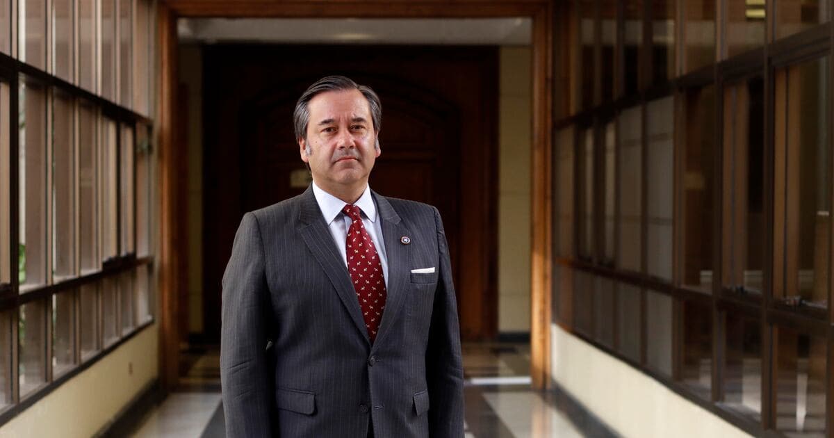 Romero respalda facultad constitucional de indultos de Kast