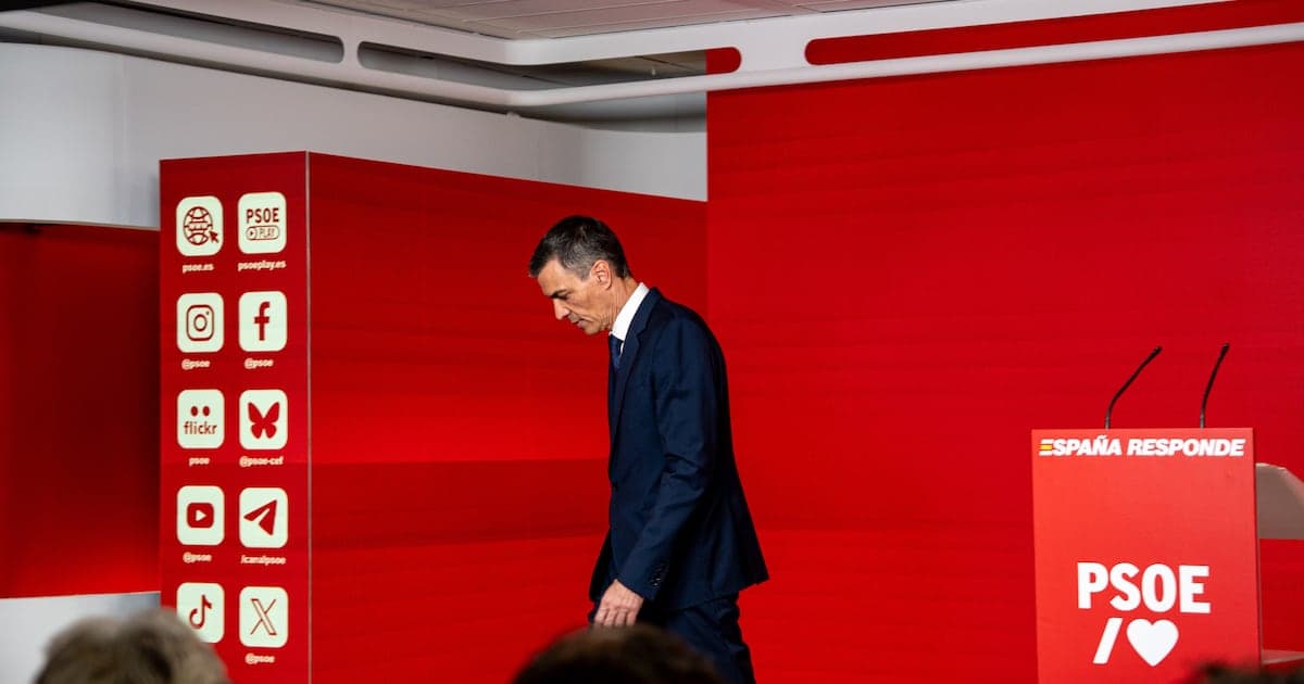 Sánchez remodela gabinete tras histórica derrota socialista