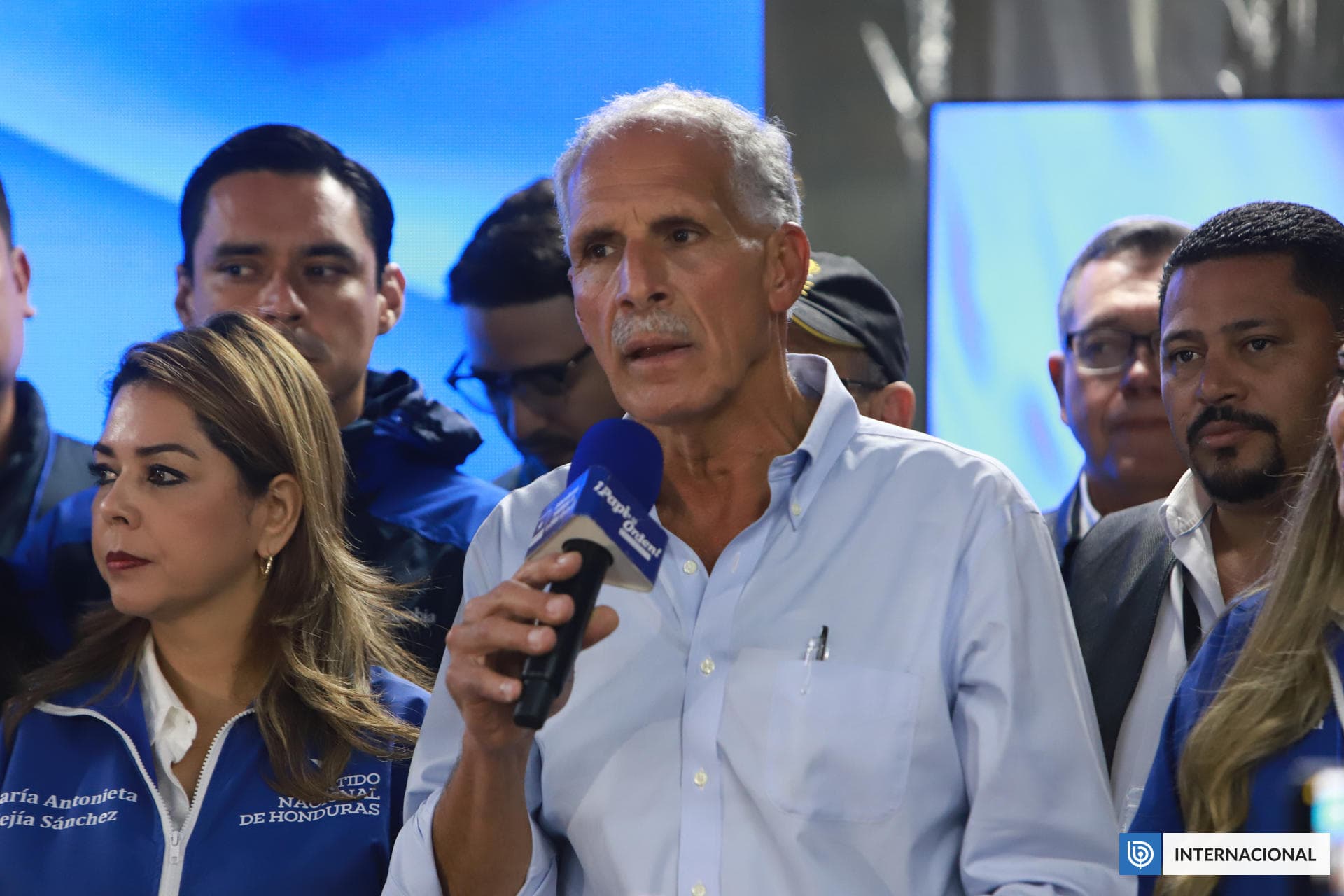 Candidato conservador apoyado por Trump lidera en Honduras