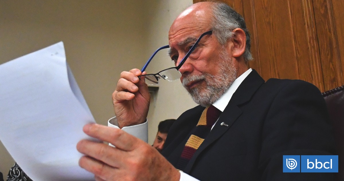 Senador Flores advierte sobre reformas constitucionales del Gobierno: exige texto definitivo antes de comprometer su voto
