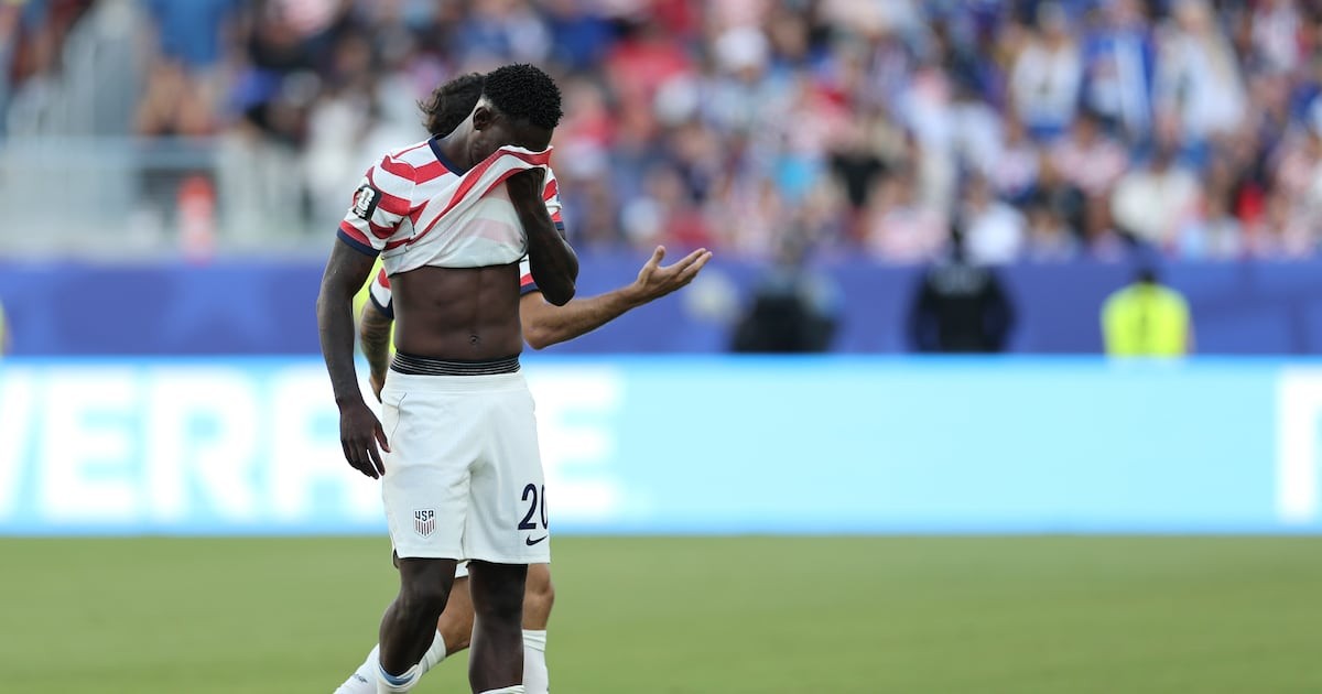 Folarin Balogun acata sanción y respeta la autoridad arbitral